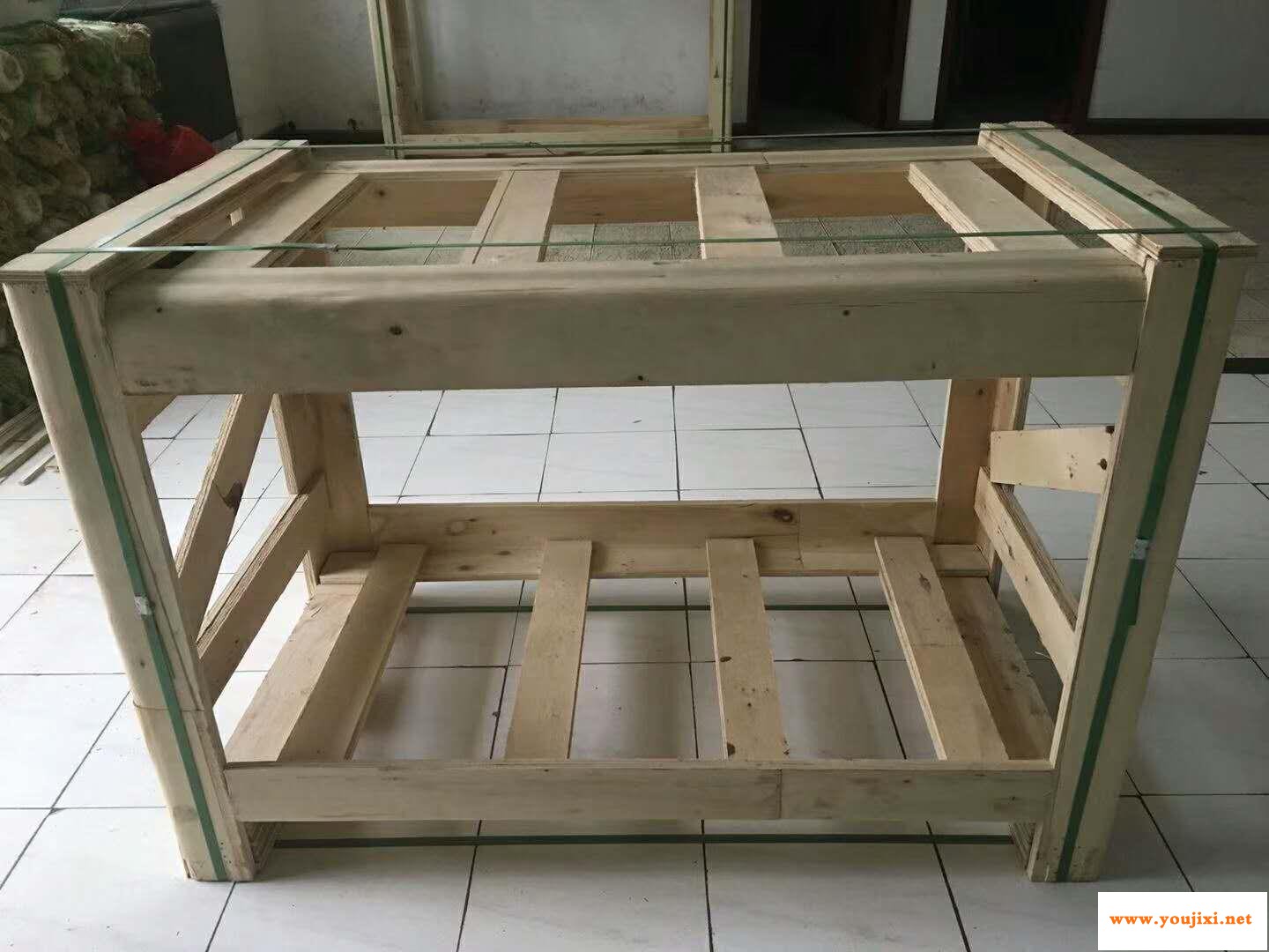 德洋玻璃，能提升您品质的新一代包装箱！