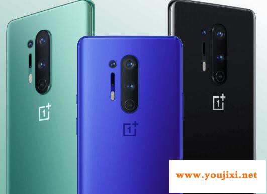 o<em></em>nePlus 8与iPhone 11 Pro两者玻璃高度相似