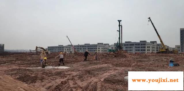 重庆华兴玻璃按下“加速键”，保障重点项目建设
